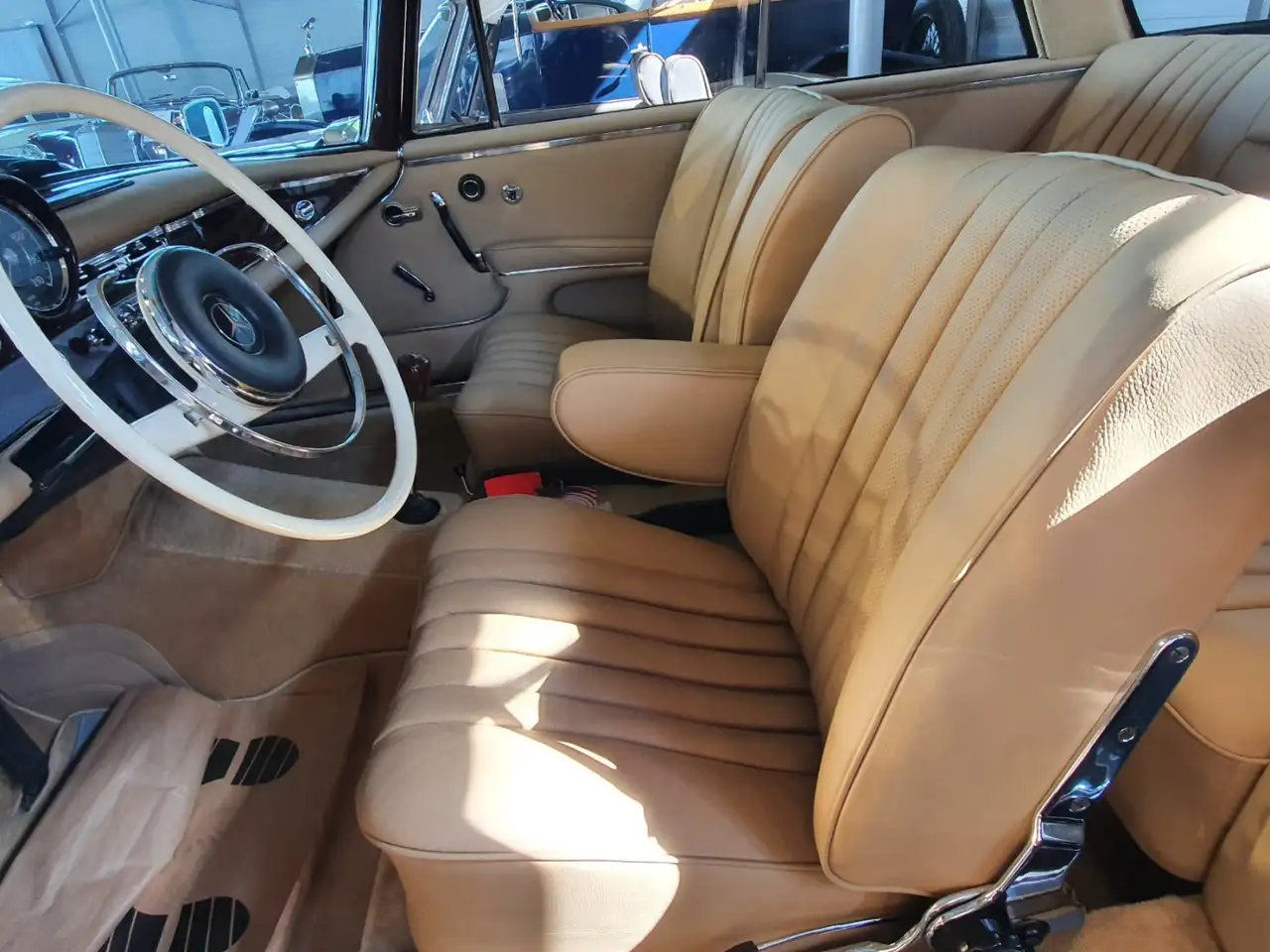 Mercedes-Benz 220 SEb Coupé, foto 6