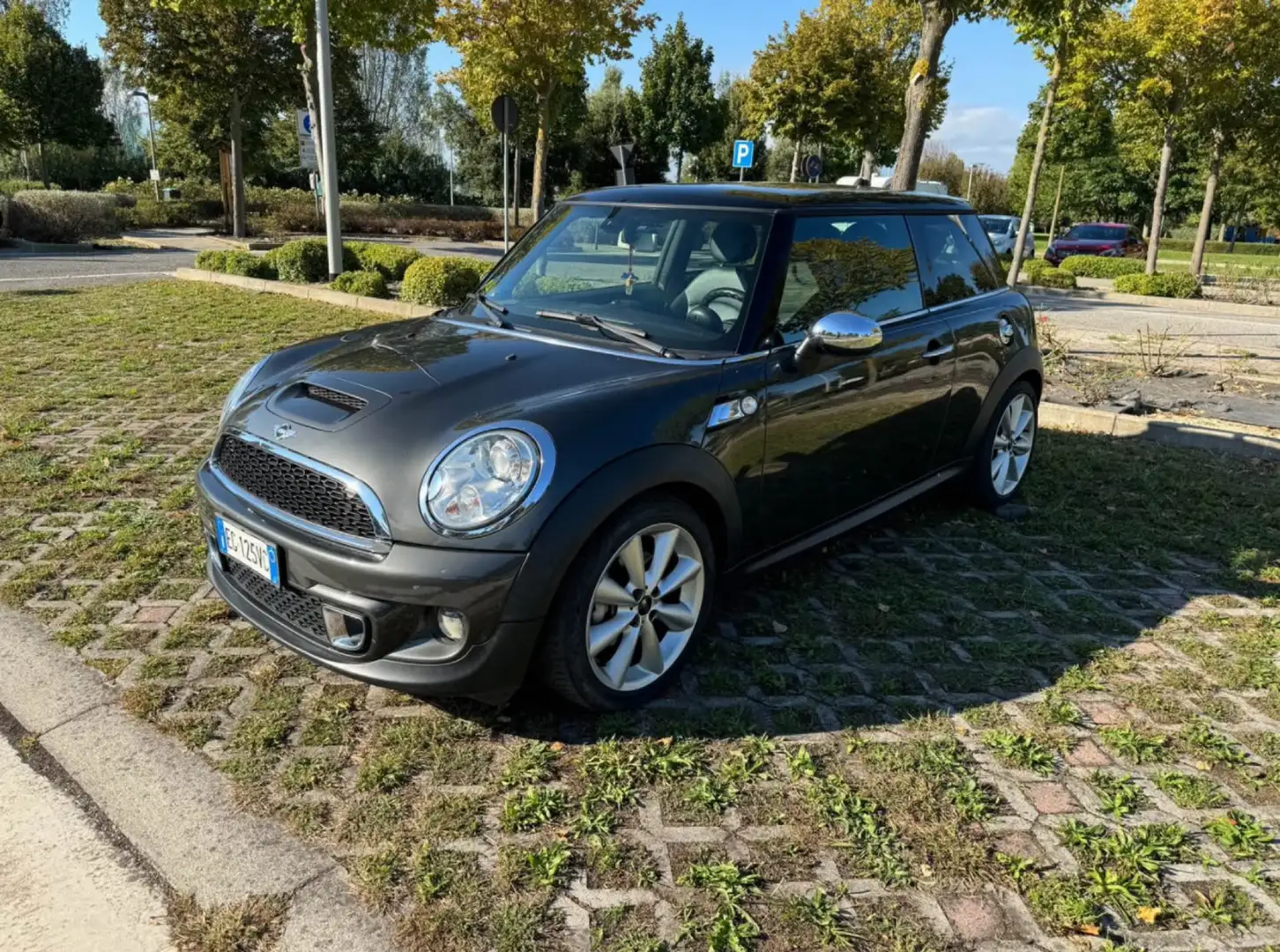 MINI Cooper SD Černá - 1