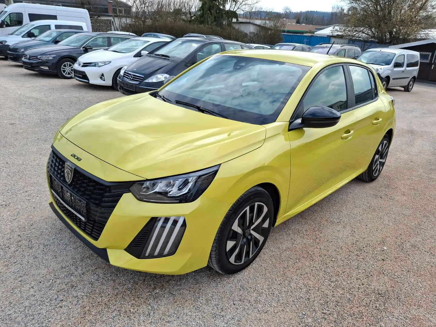 Peugeot 208 Active, 7647Km,Blechschaden,11344€8Netto Gelb - 1