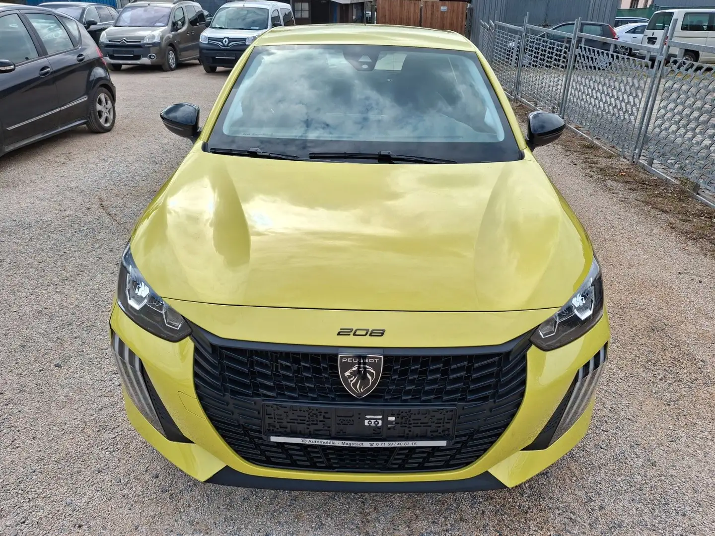 Peugeot 208 Active, 7647Km,Blechschaden,11344€8Netto Gelb - 2