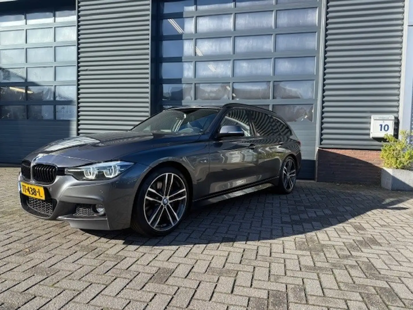 BMW 320 3-serie Touring 320i M Sport Edition Autom. Leder Gris - 1