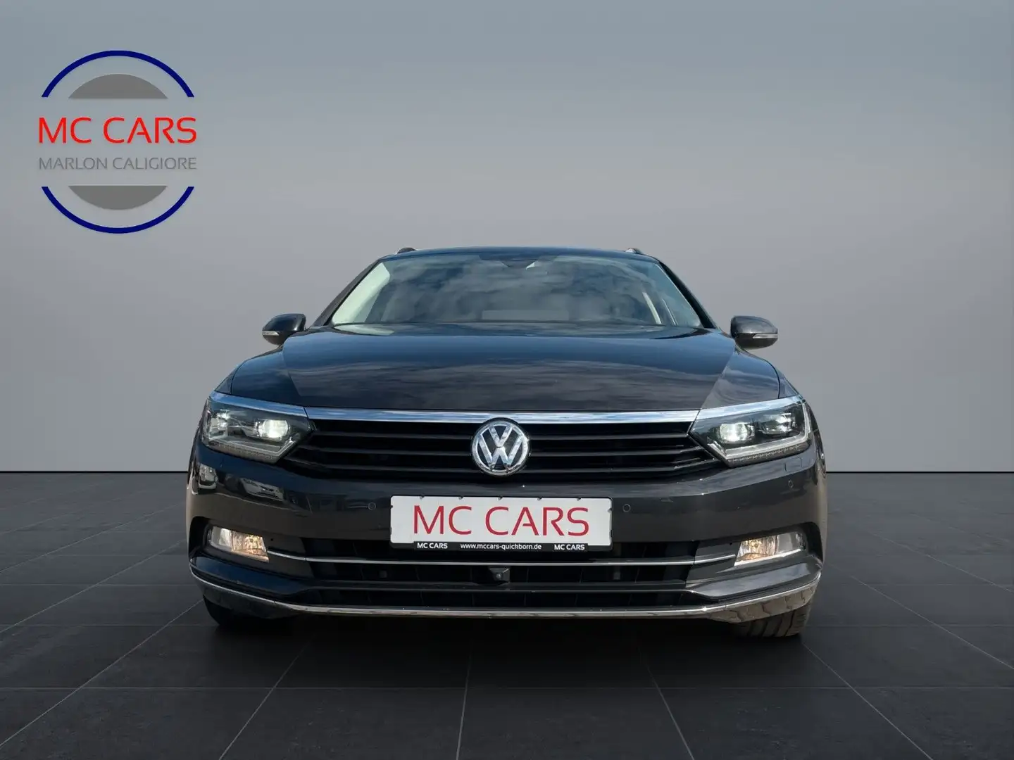 Volkswagen Passat Variant Comfortline BMT 4Motion Grau - 2