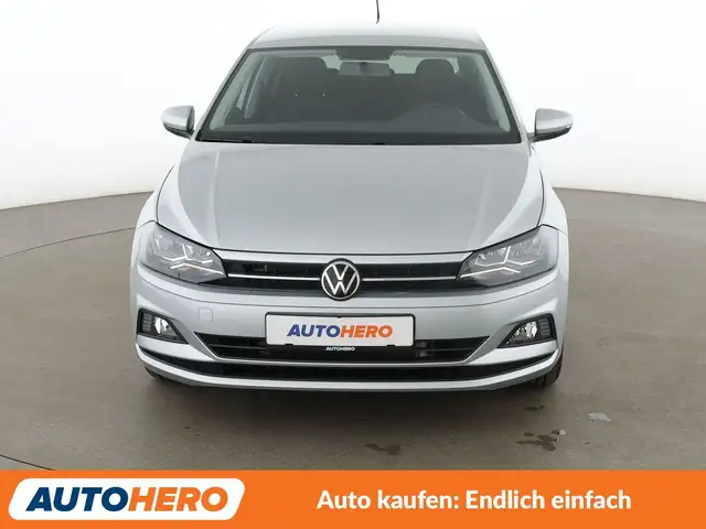 Volkswagen Polo view 9