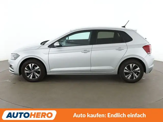 Volkswagen Polo view 3