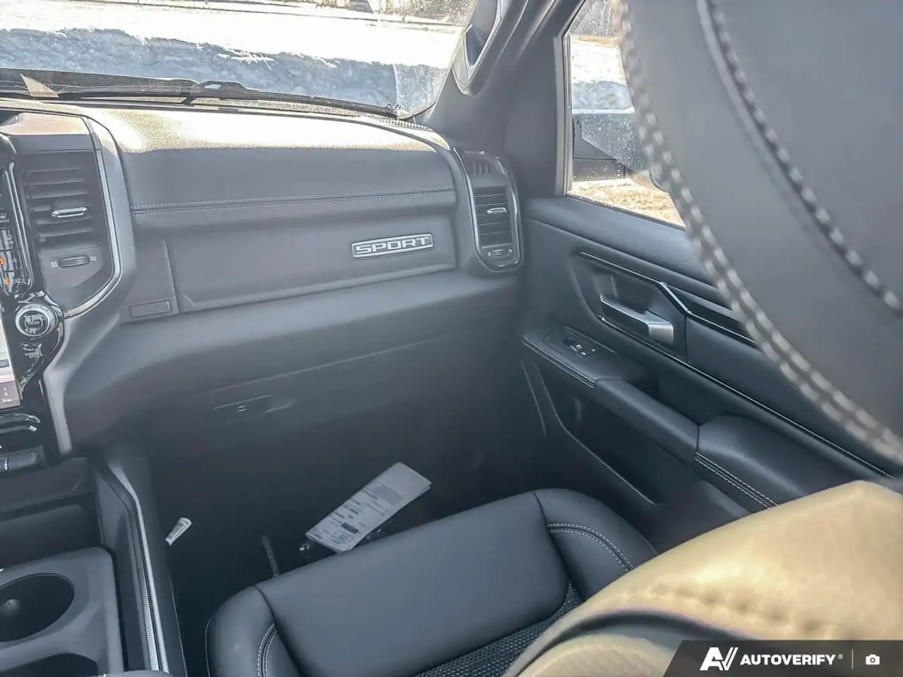 RAM 1500 снимка RAM 1500