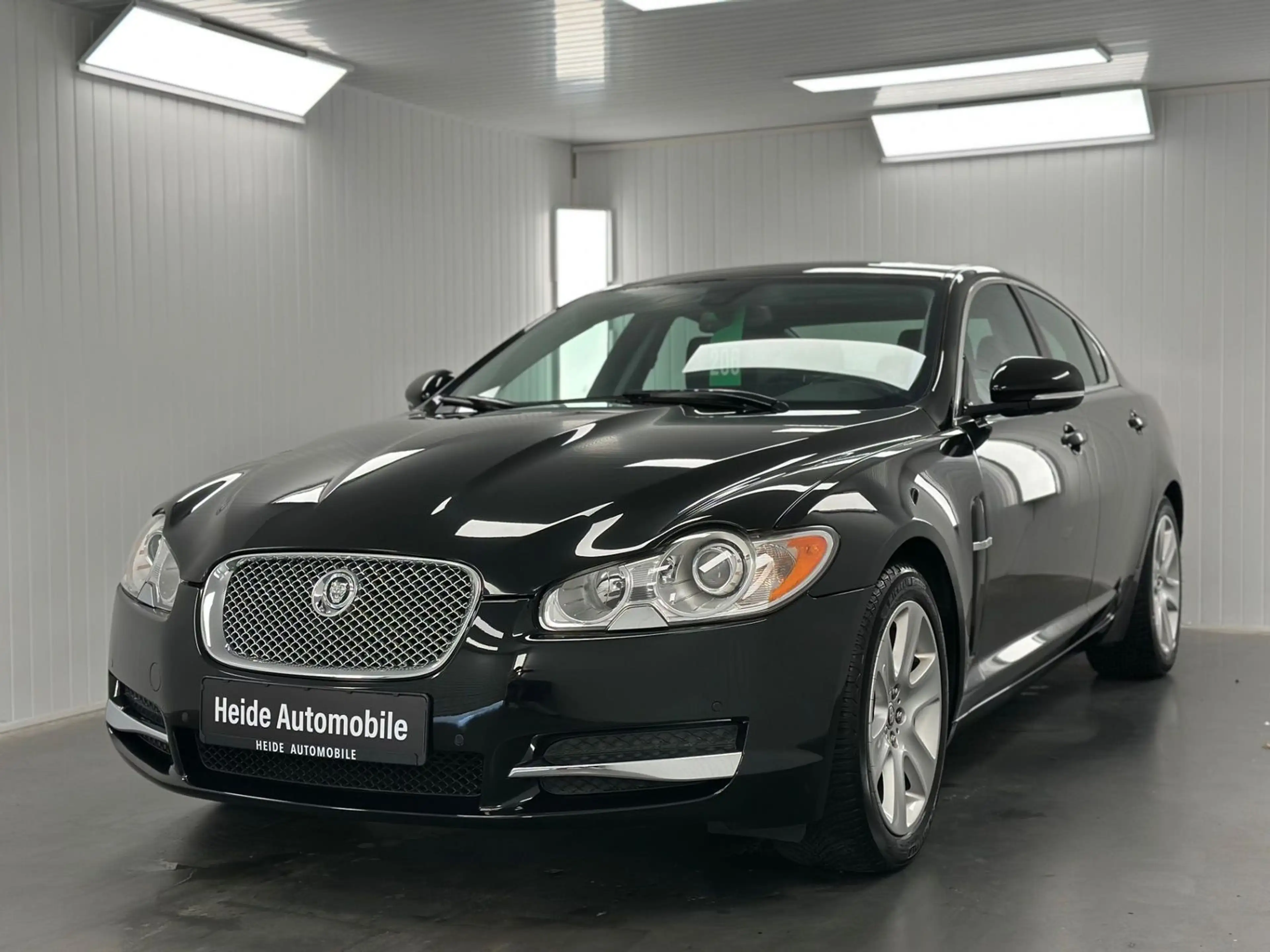 Jaguar XF 3.0 V6 Premium Luxury Schiebedach
