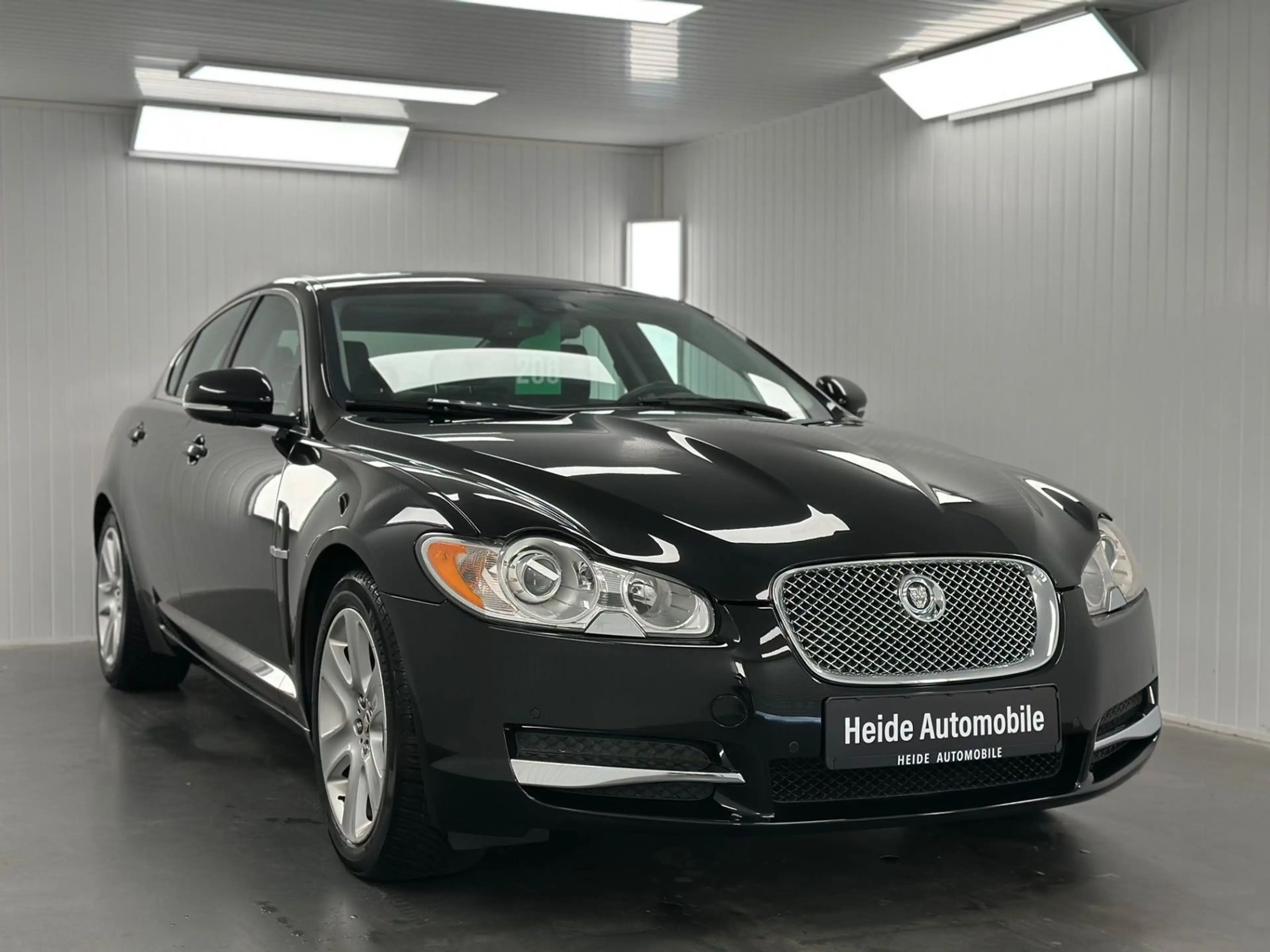 Jaguar XF 3.0 V6 Premium Luxury Schiebedach — photo 3