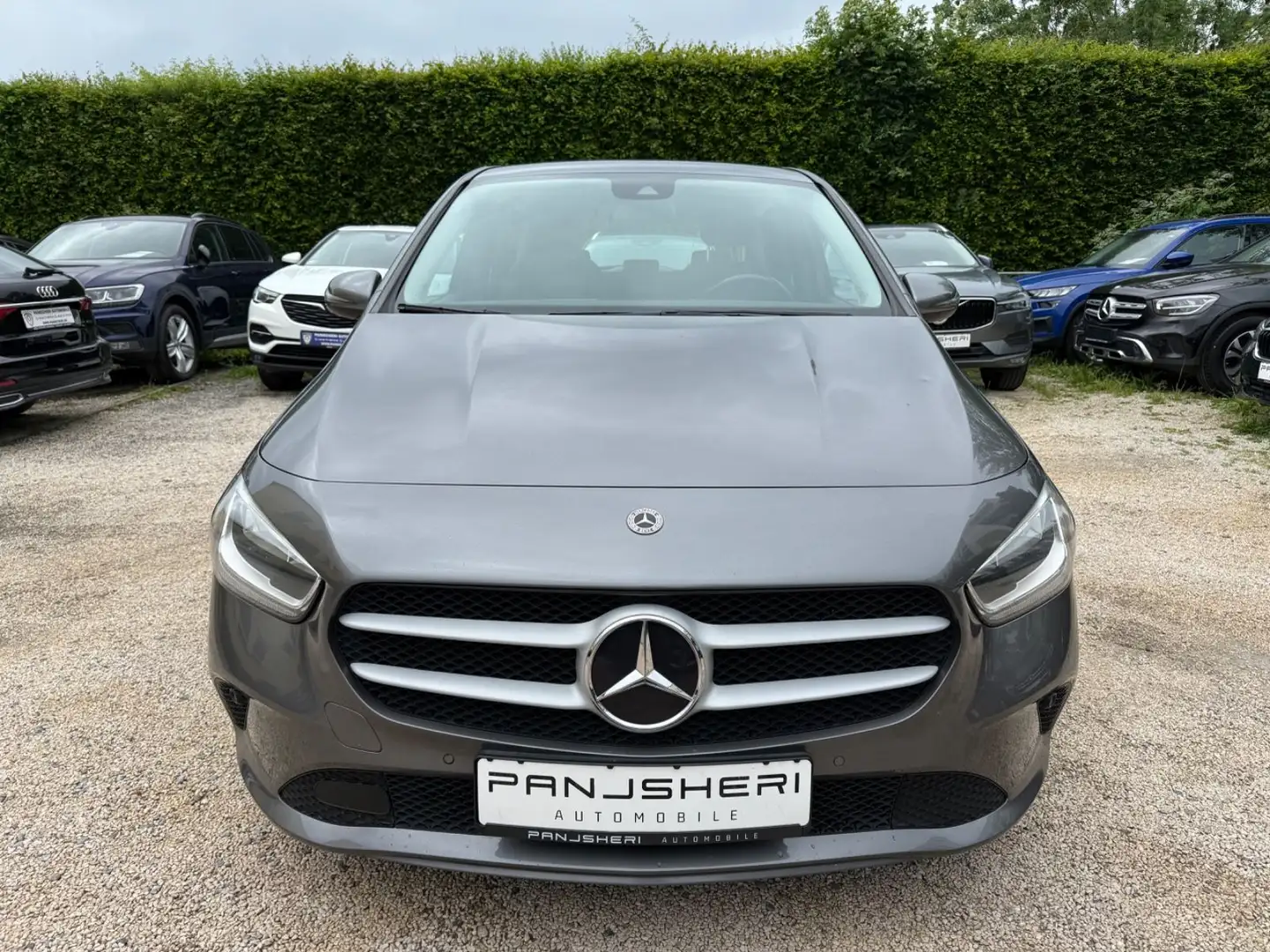 Mercedes-Benz B 200 B200D Aut KAMERA+NAVI+Spurhalteassistent/1.Hand Grau - 2