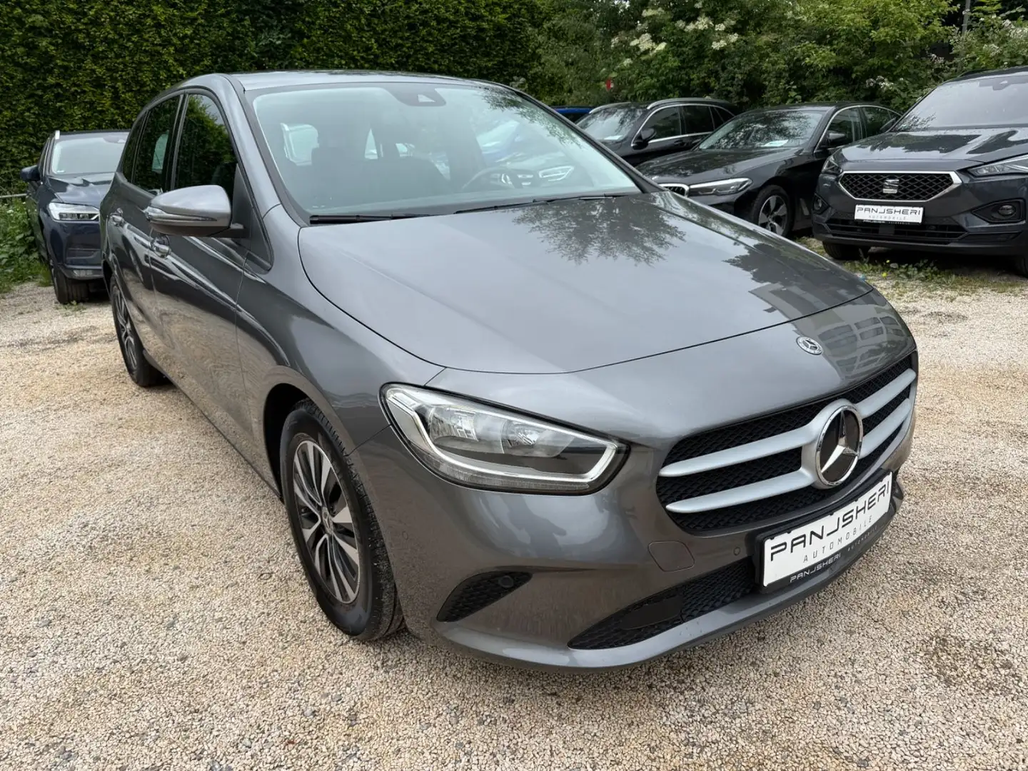 Mercedes-Benz B 200 B200D Aut KAMERA+NAVI+Spurhalteassistent/1.Hand Grau - 1