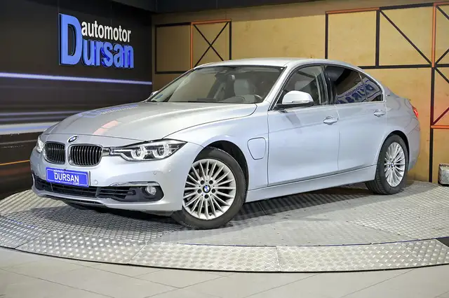 BMW 330 330iA