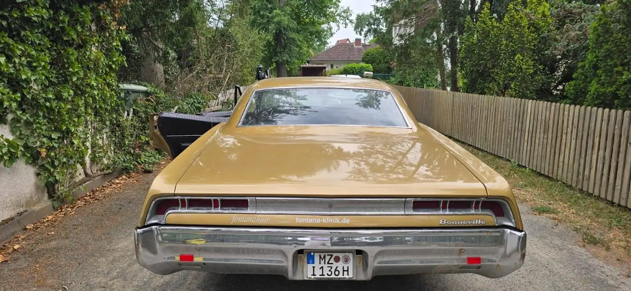 Pontiac Bonneville 4-Door Hardtop, foto 3