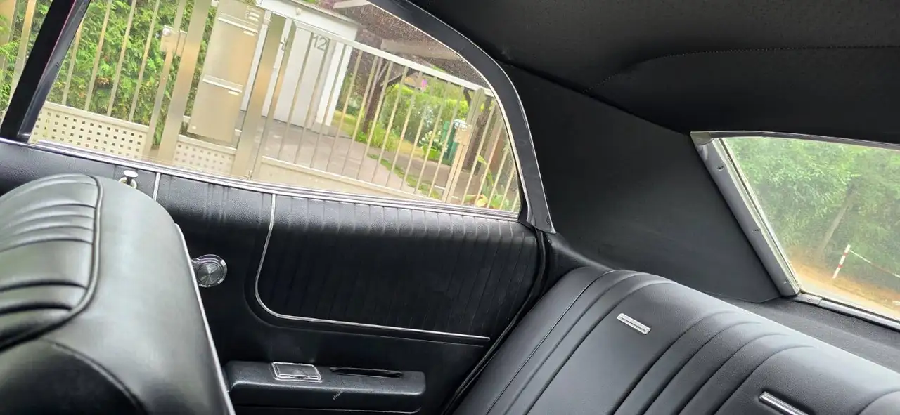 Pontiac Bonneville 4-Door Hardtop, foto 10