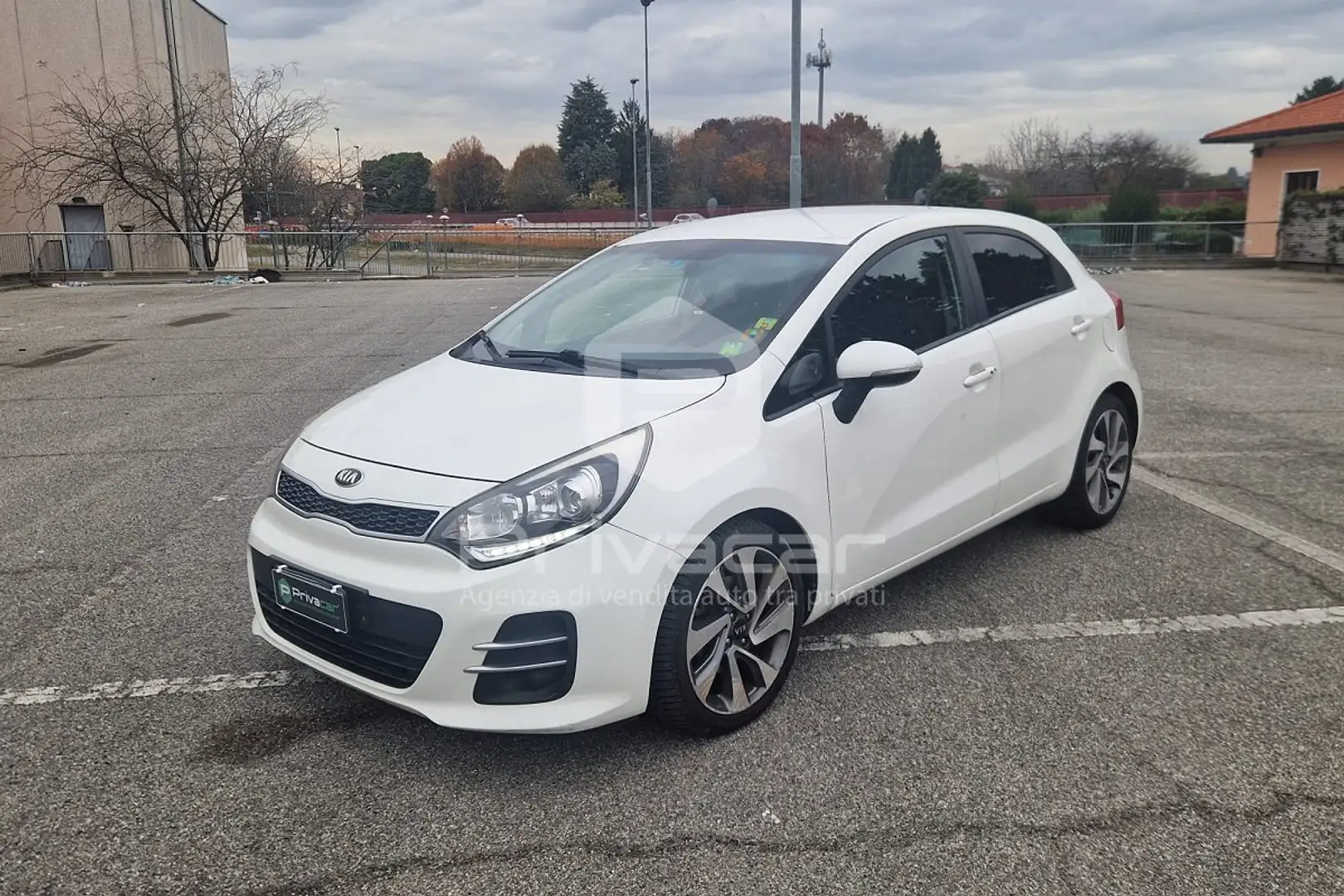 Kia Rio Rio 1.4 CRDi 5p.S&S High Tech Blanco - 1