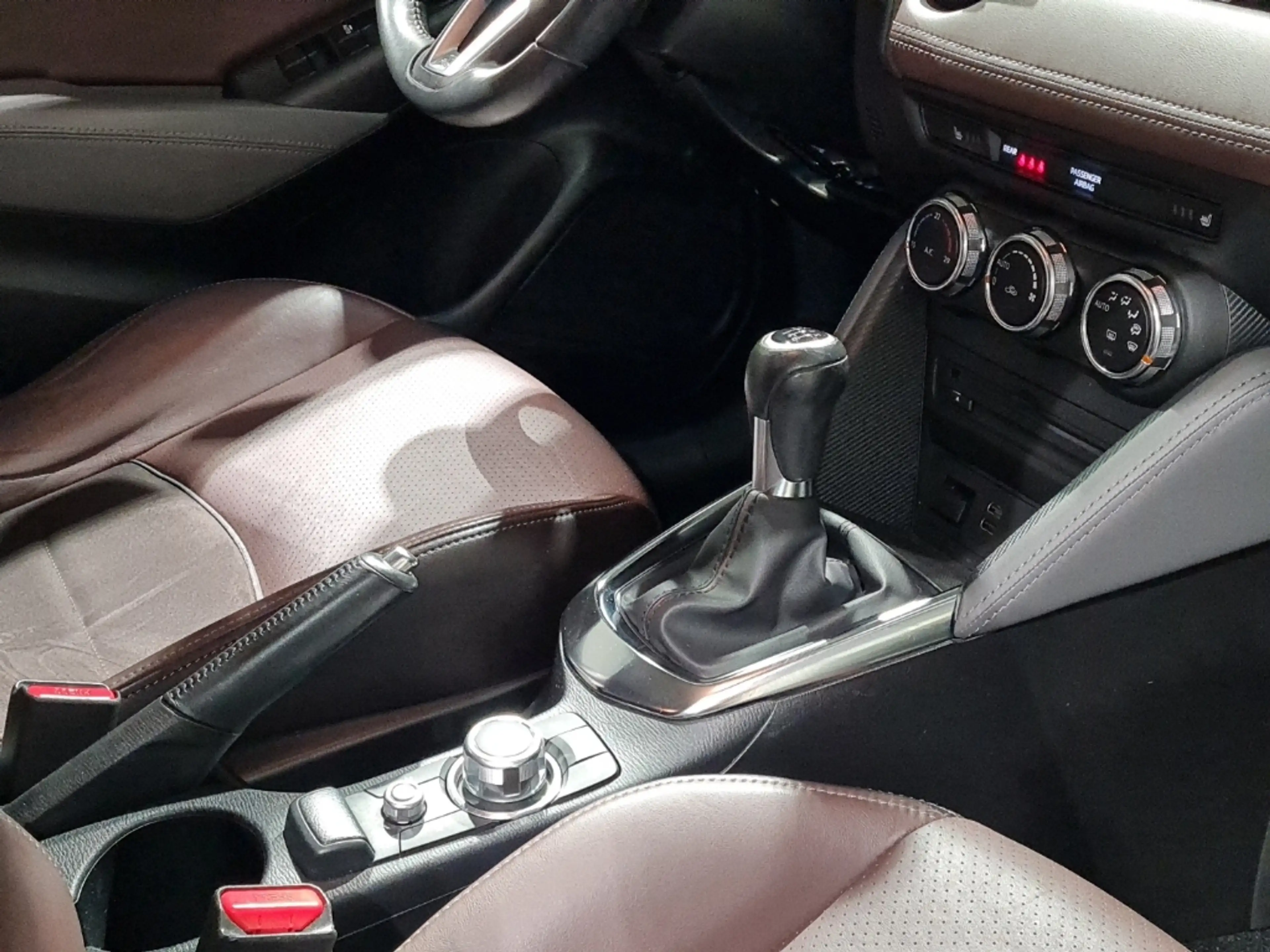 Mazda CX-3 2.0 Skyactiv-G Kizoku Intense*AHK*LEDER* — photo 7