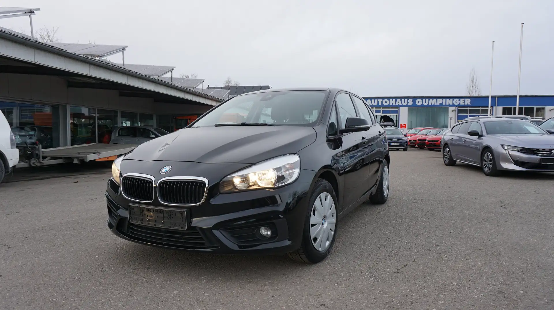 BMW 218 218i Active Tourer Advantage !! Sitzheizung !! Schwarz - 1
