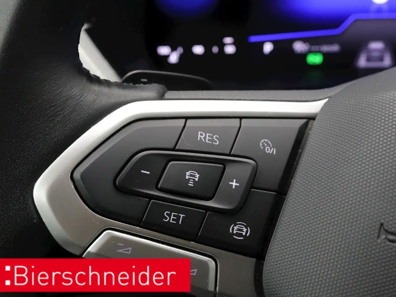 Volkswagen Touran 1.5 TSI DSG Move 7S. KINDERSITZ KAMERA NAVI 9