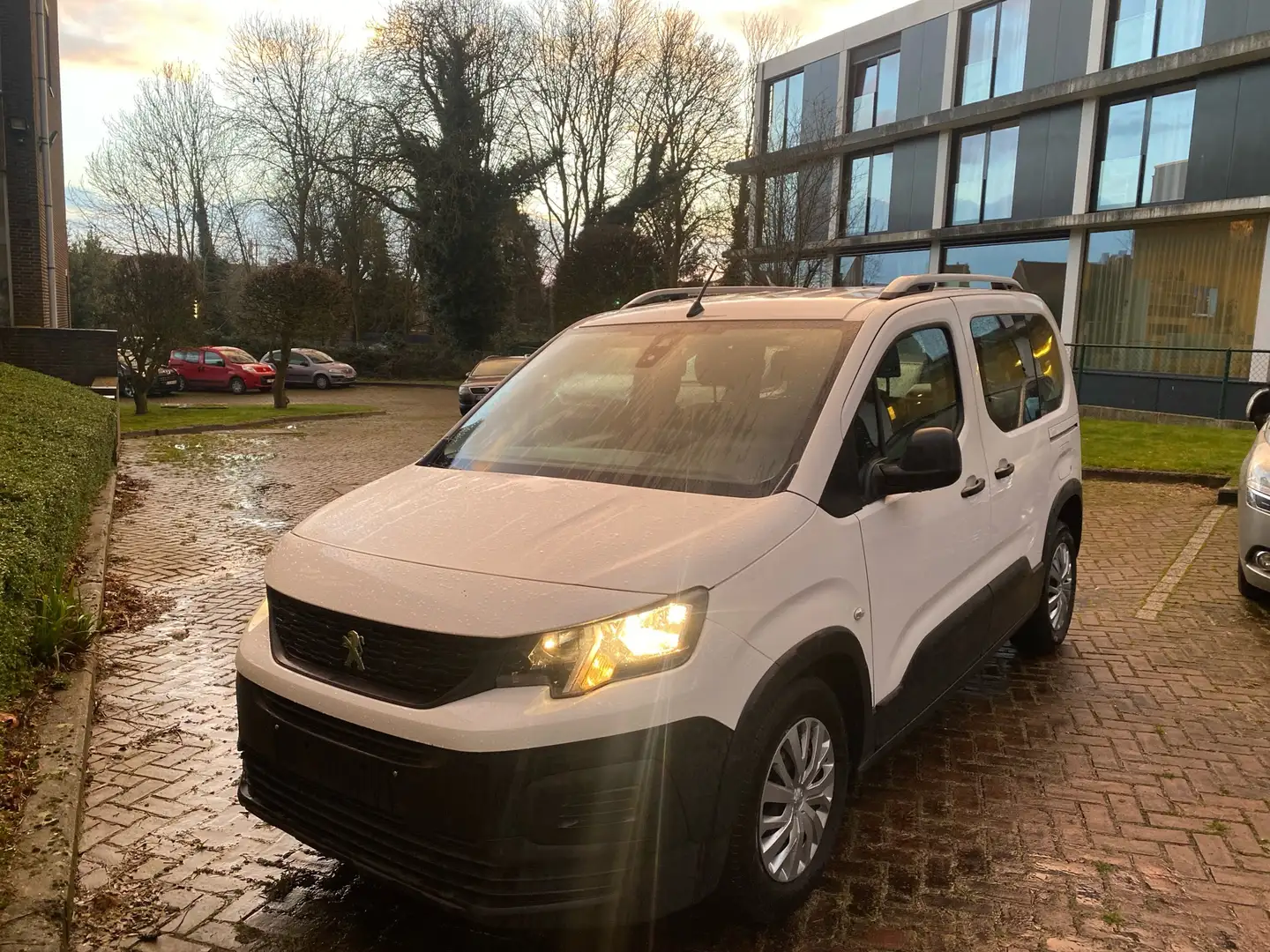 Peugeot Rifter 1.5 BlueHDi Allure GPS Radar Cruise Euro 6d-Temp Blanc - 1