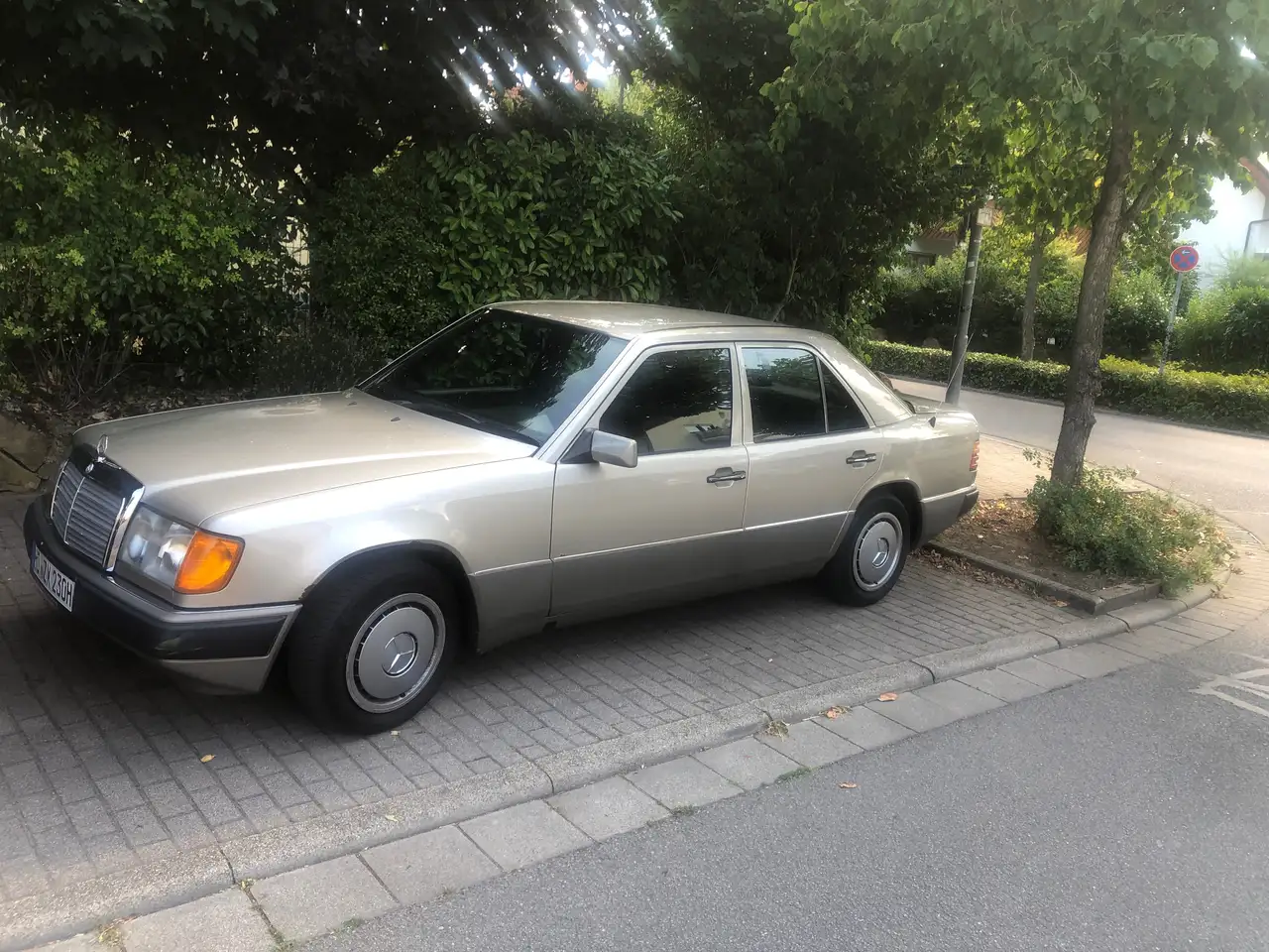Mercedes-Benz E 230 E-Klasse, foto 1