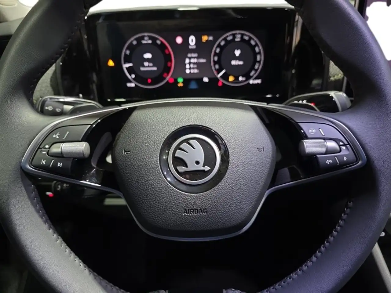 Skoda Kodiaq 2,0TDI DSG 7-Sitzer/Matrix/Navi/ACC/el.Klappe/Kame, миниатюра 25