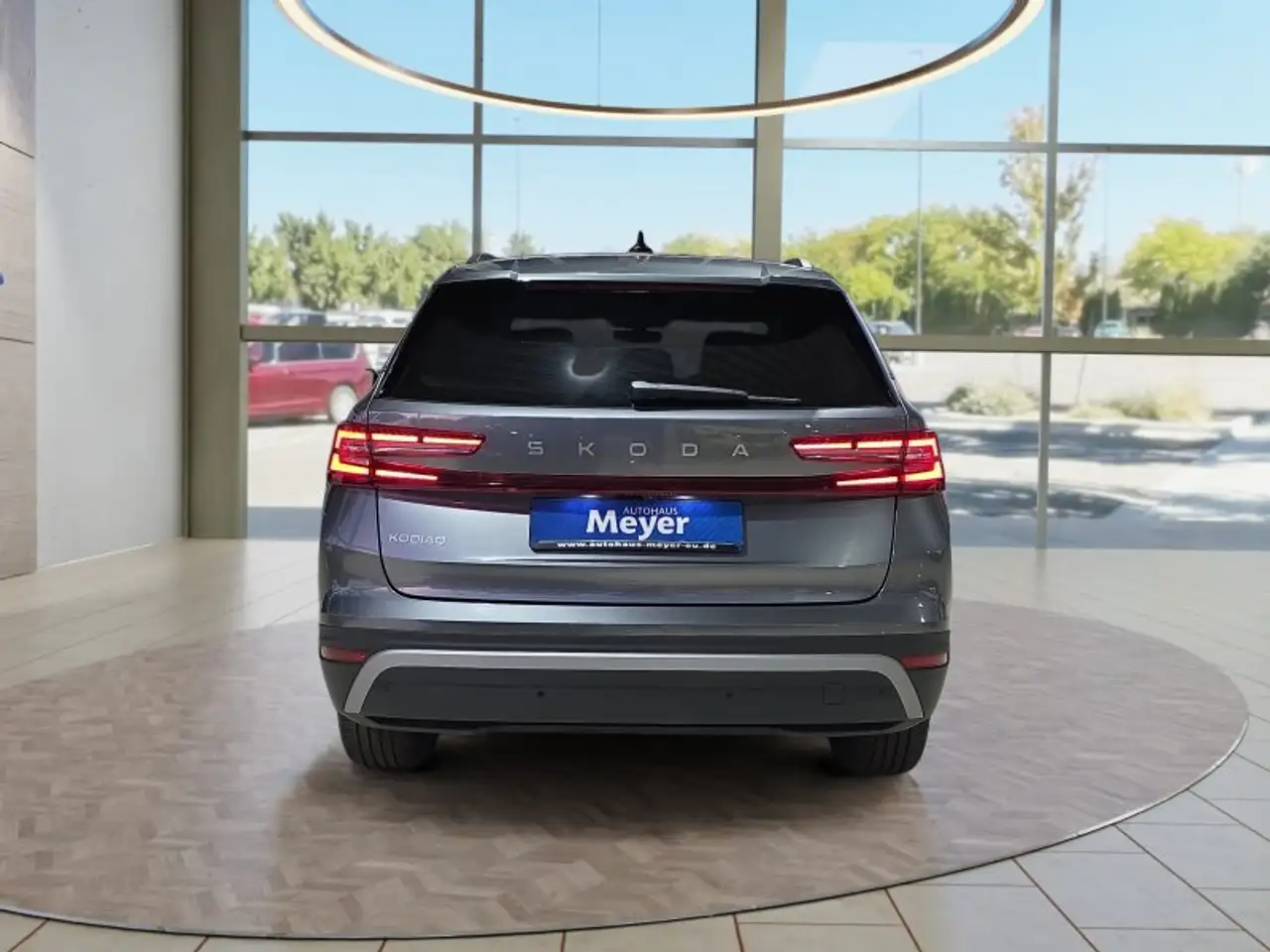 Skoda Kodiaq 2,0TDI DSG 7-Sitzer/Matrix/Navi/ACC/el.Klappe/Kame, миниатюра 5