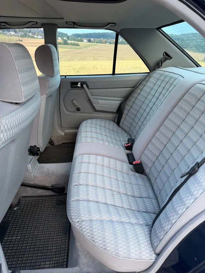 Mercedes-Benz 190 E 1.8, foto 10