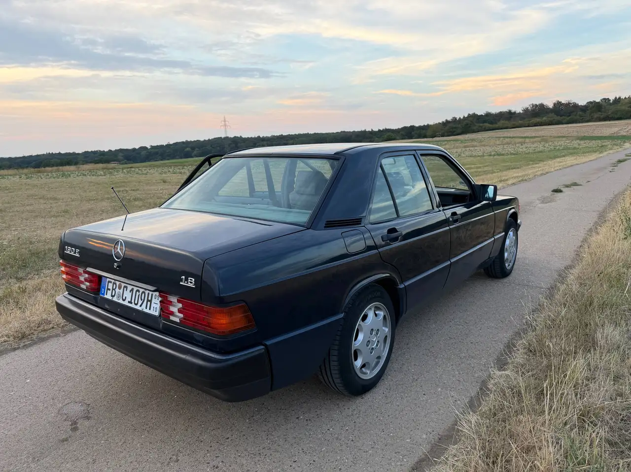 Mercedes-Benz 190 E 1.8, foto 6