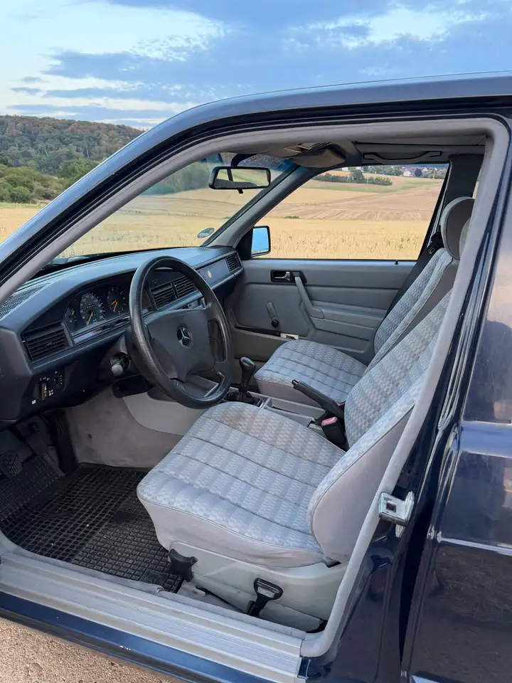 Mercedes-Benz 190 E 1.8, foto 9
