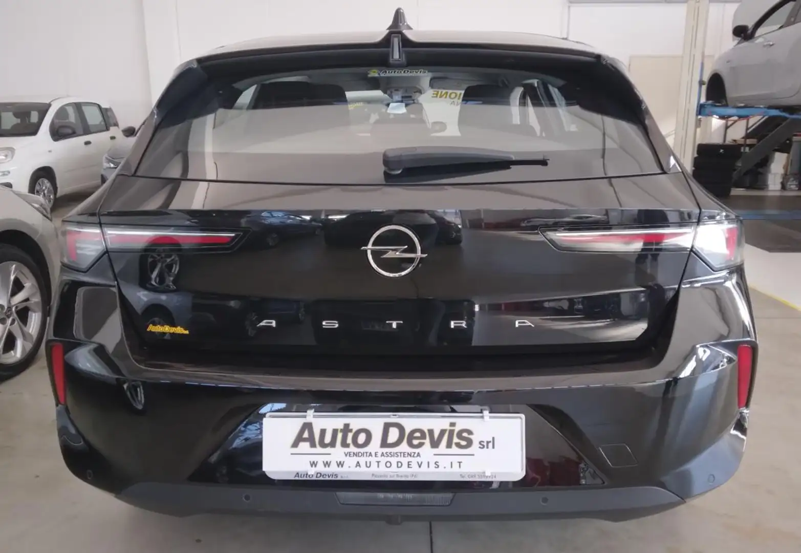 Opel Astra 1.2 Turbo 110 CV Edition Nero - 2