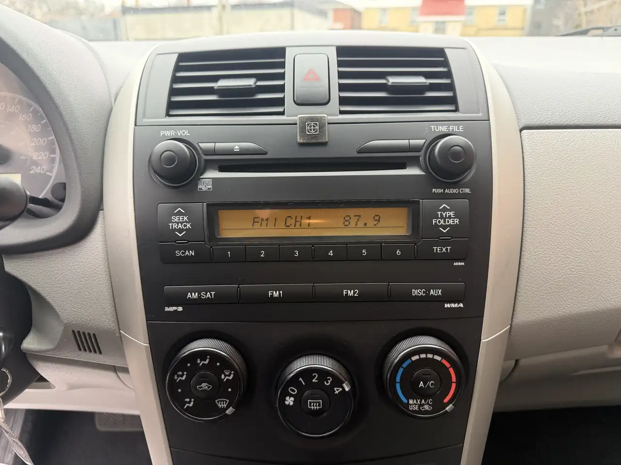 Toyota Corolla снимка Toyota Corolla