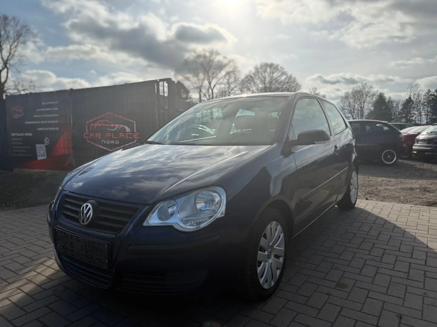 Volkswagen Polo IV Trendline TÜV NEU/GEPFLEGT Blau - 1