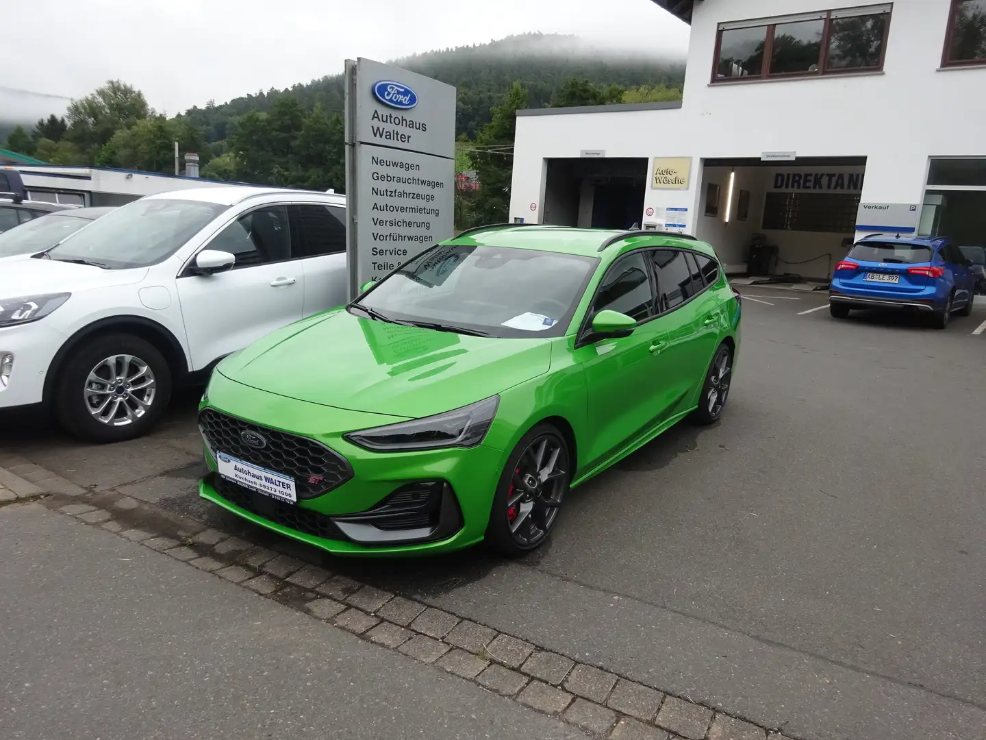 Ford Focus ST X LED Navi Kamera ACC Grün - 1