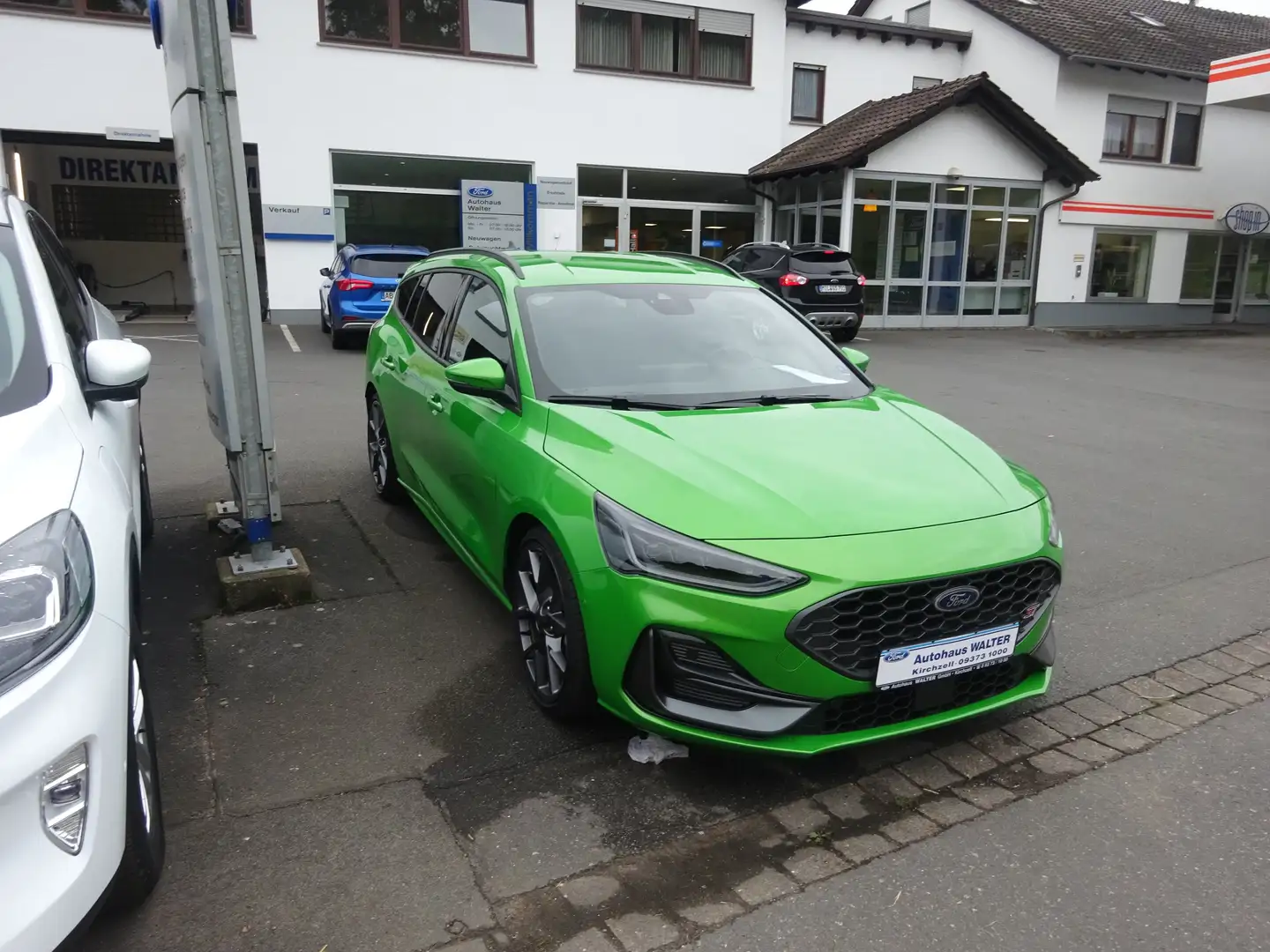 Ford Focus ST X LED Navi Kamera ACC Grün - 2