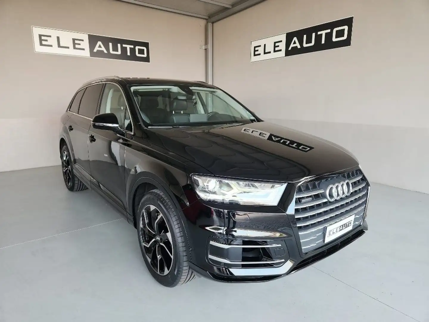 Audi Q7 45 TDI quattro 231CV tiptronic Sport 7 Posti Noir - 1