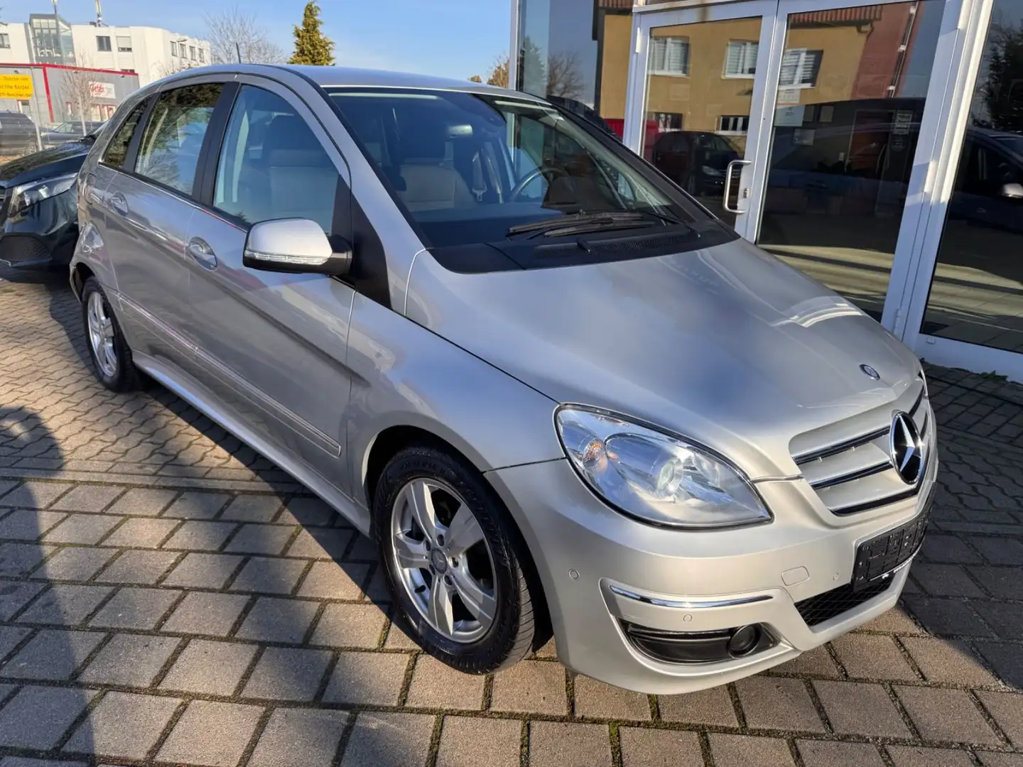 Mercedes-Benz B 180 CDI ,gepflegt Rentner Silber - 2