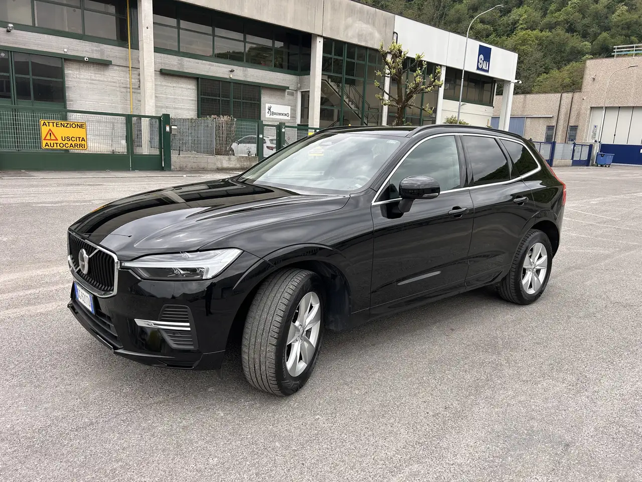Volvo XC60 2.0 b4 Momentum awd auto
