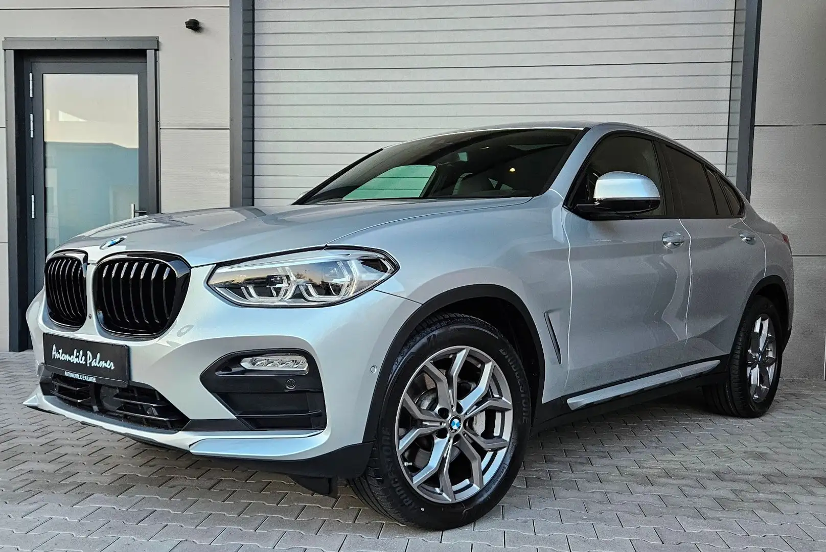 BMW X4 xDrive30i M Sport 1Hand Silber - 1