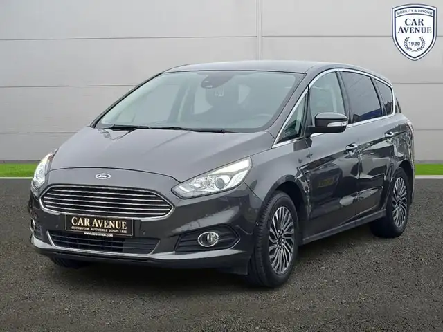 Ford S-Max TITANIUM