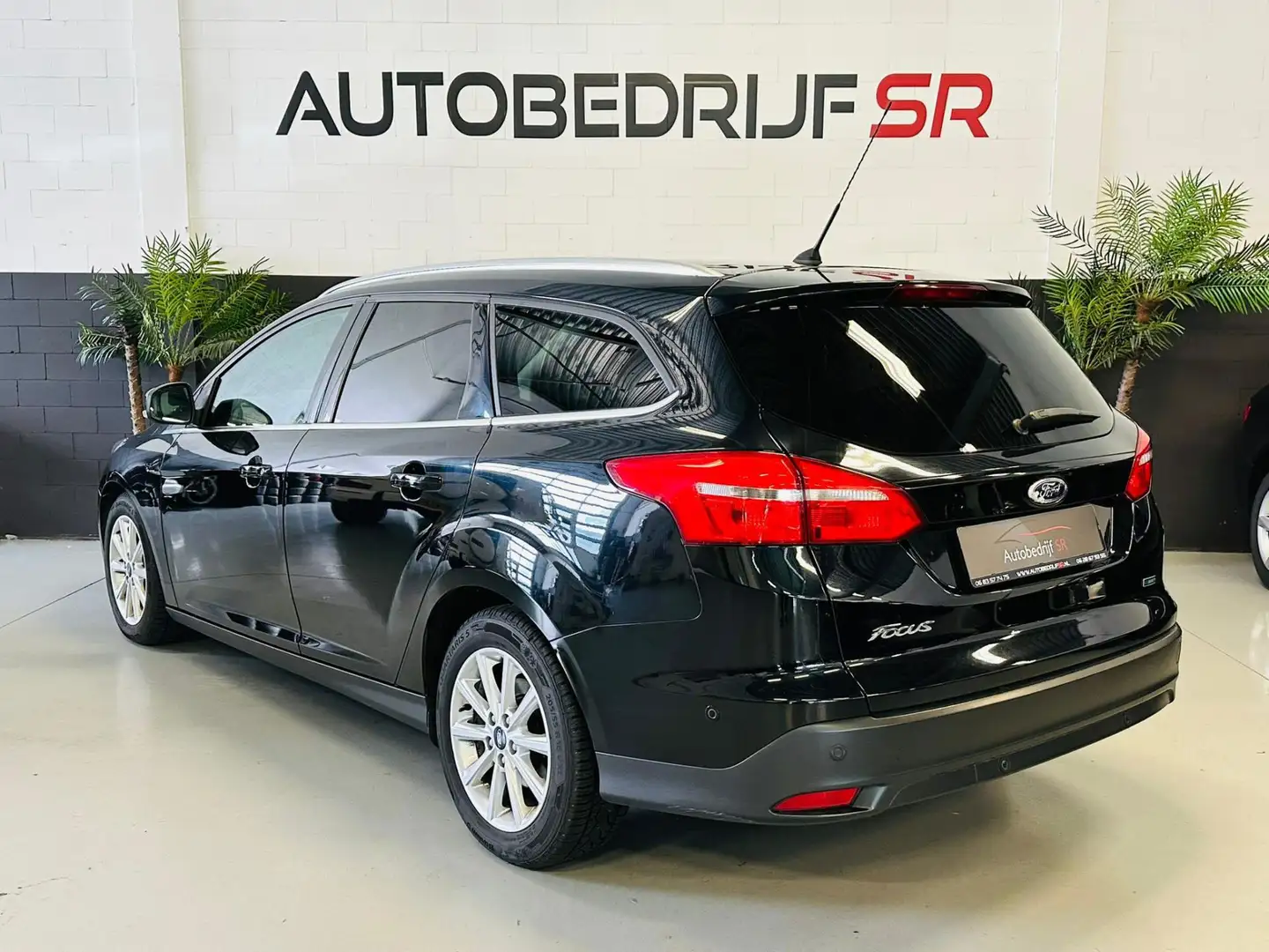 Ford Focus Wagon 1.0 Titanium Lane Assist! Navigatie! Cruise - 2