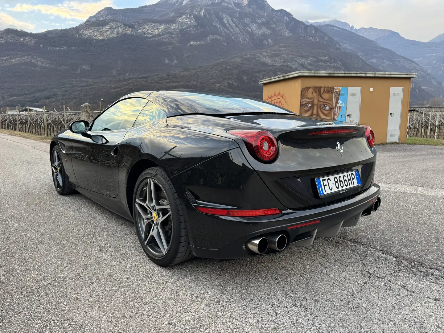 Ferrari California T - 2