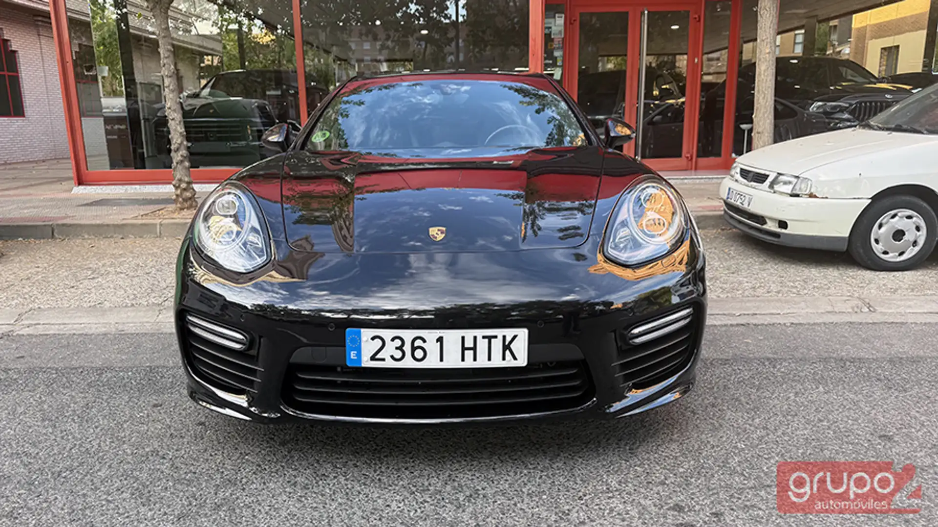 Porsche Panamera GTS PDK Negro - 2