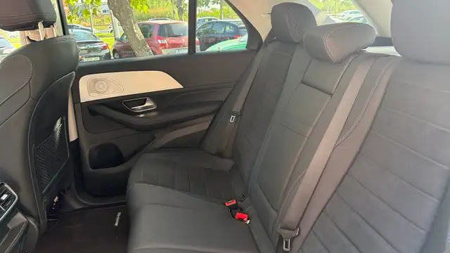 Mercedes-Benz Gle view 11