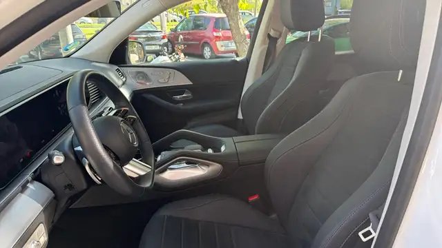 Mercedes-Benz Gle view 7
