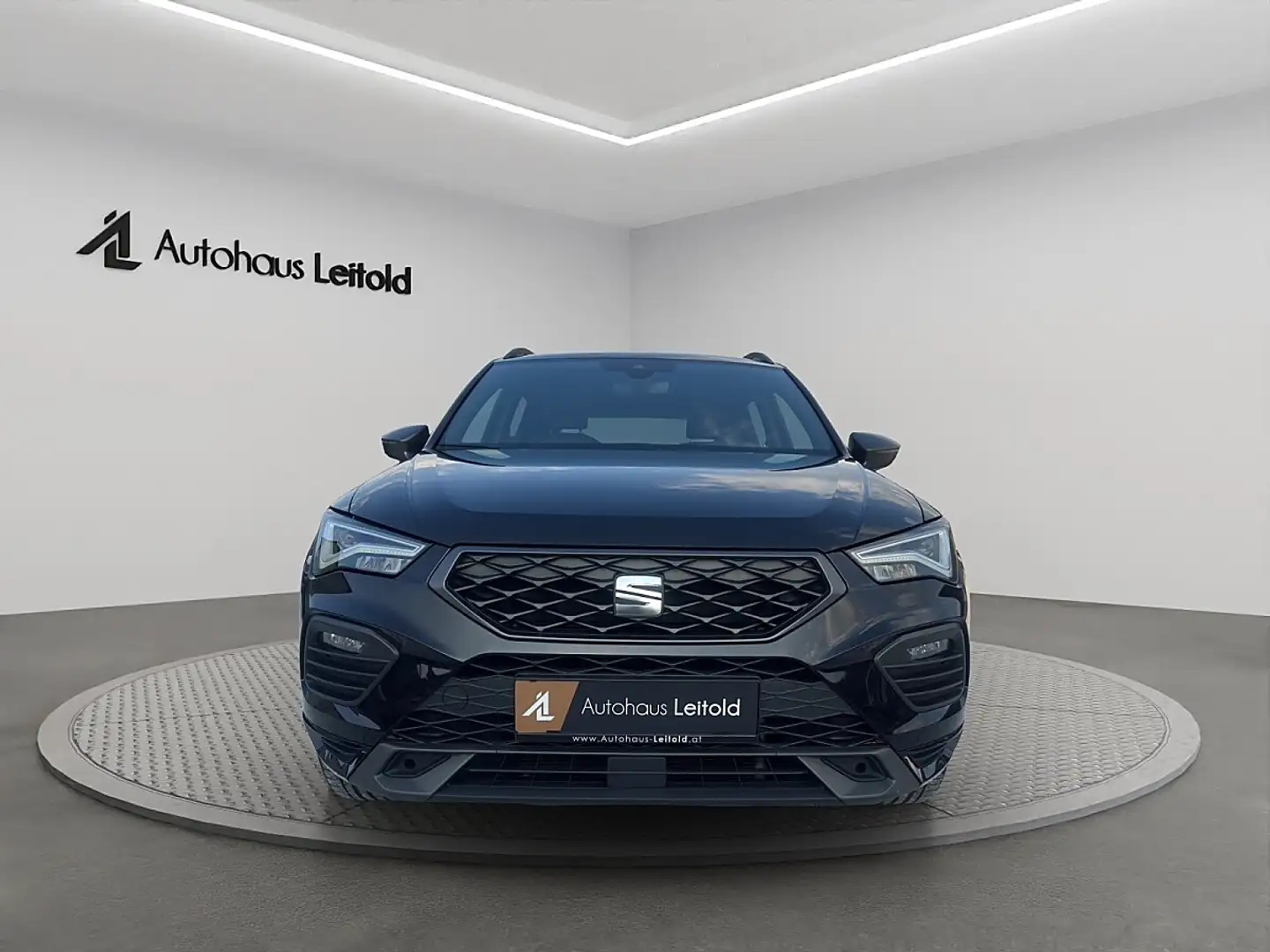 SEAT Ateca 2,0 FR TDI DSG CAM ACC LED SPORT KEYLESS NAVI P... Schwarz - 2