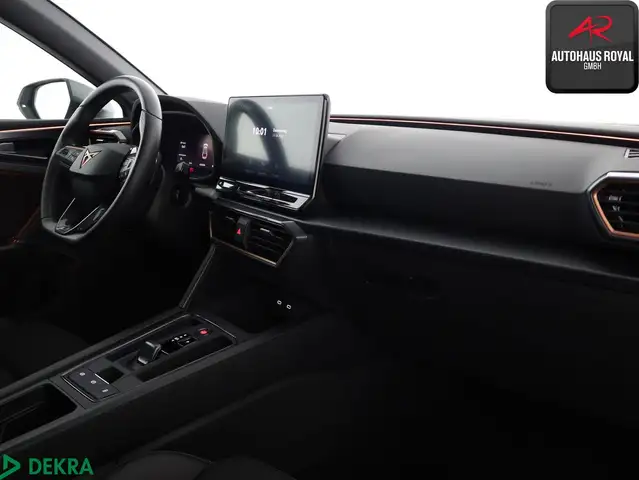 Cupra Leon view 11
