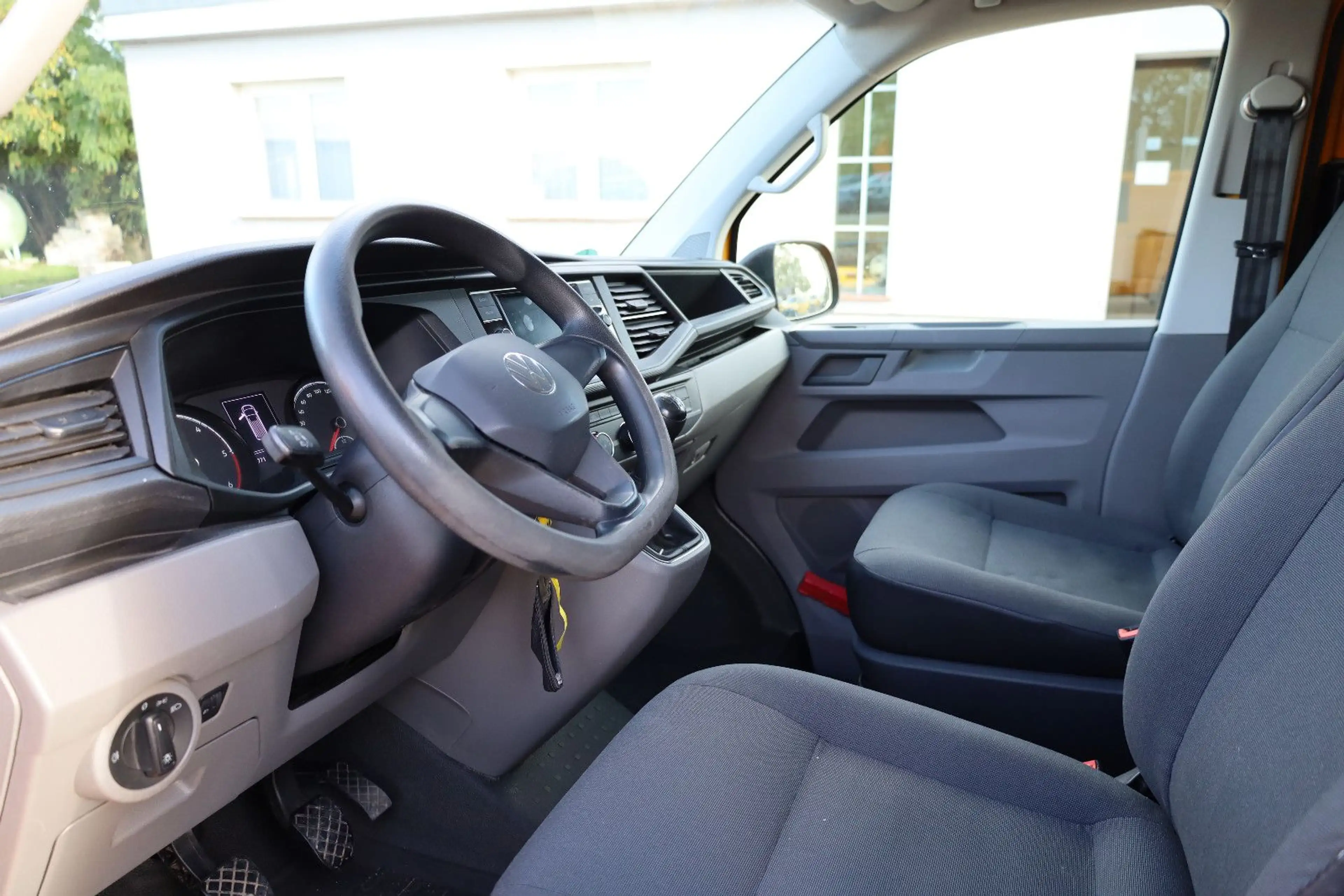 Volkswagen Others Transporter T6.1/ 5-SITZE/ LKW-Zulassung — photo 13