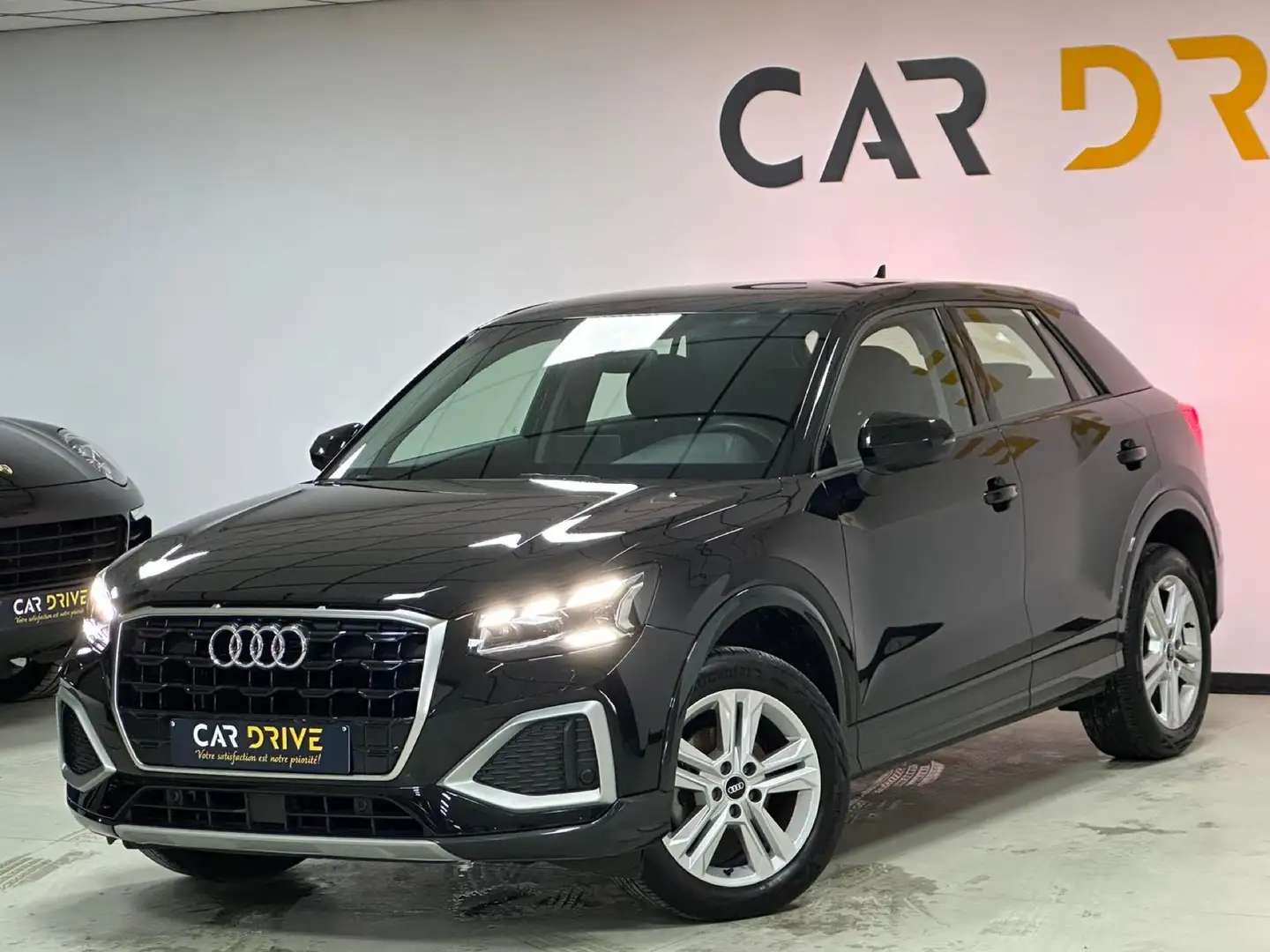 Audi Q2 30 TFSI CAMERA/CAPTEURS/CRUISE ADAPT/LED/CARPLAY Noir - 1