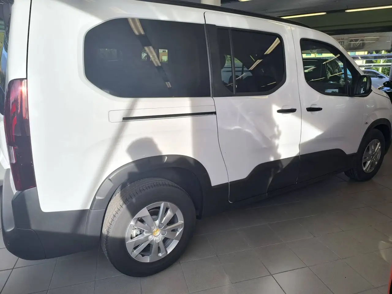 Peugeot Rifter LONG ALLURE + 7 POSTI PACK STYLE e DIGITAL VISION 180°, миниатюра 8
