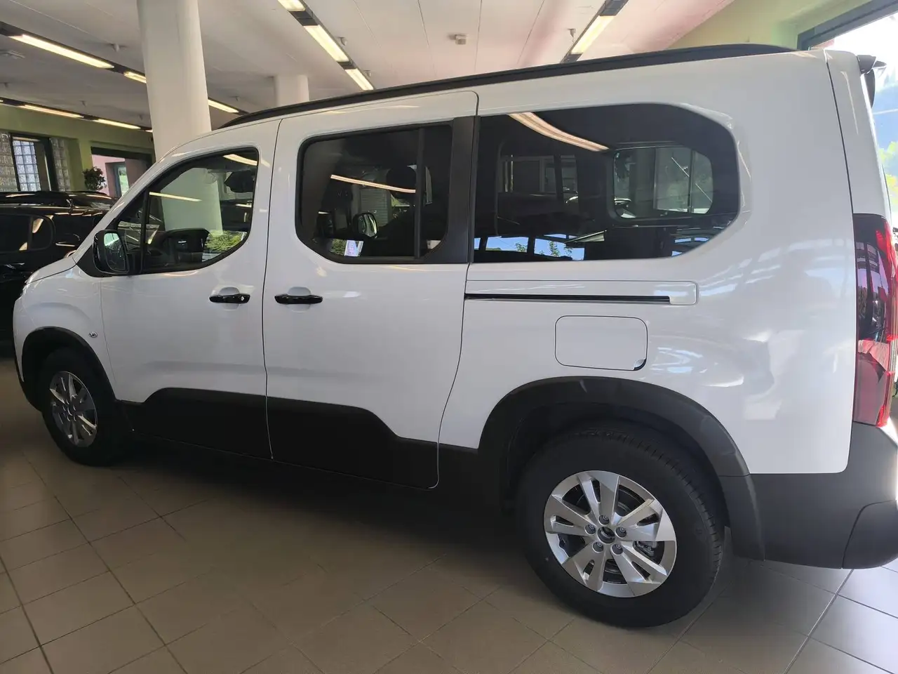Peugeot Rifter LONG ALLURE + 7 POSTI PACK STYLE e DIGITAL VISION 180°, миниатюра 6