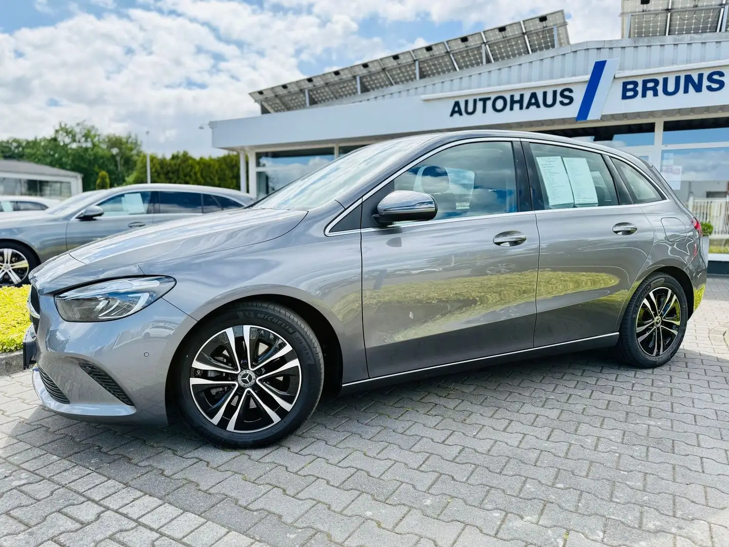 Mercedes-Benz B 200 d PROGRESSIVE Advanced, Winter, RFK, LE, EasyPack, Gris - 2