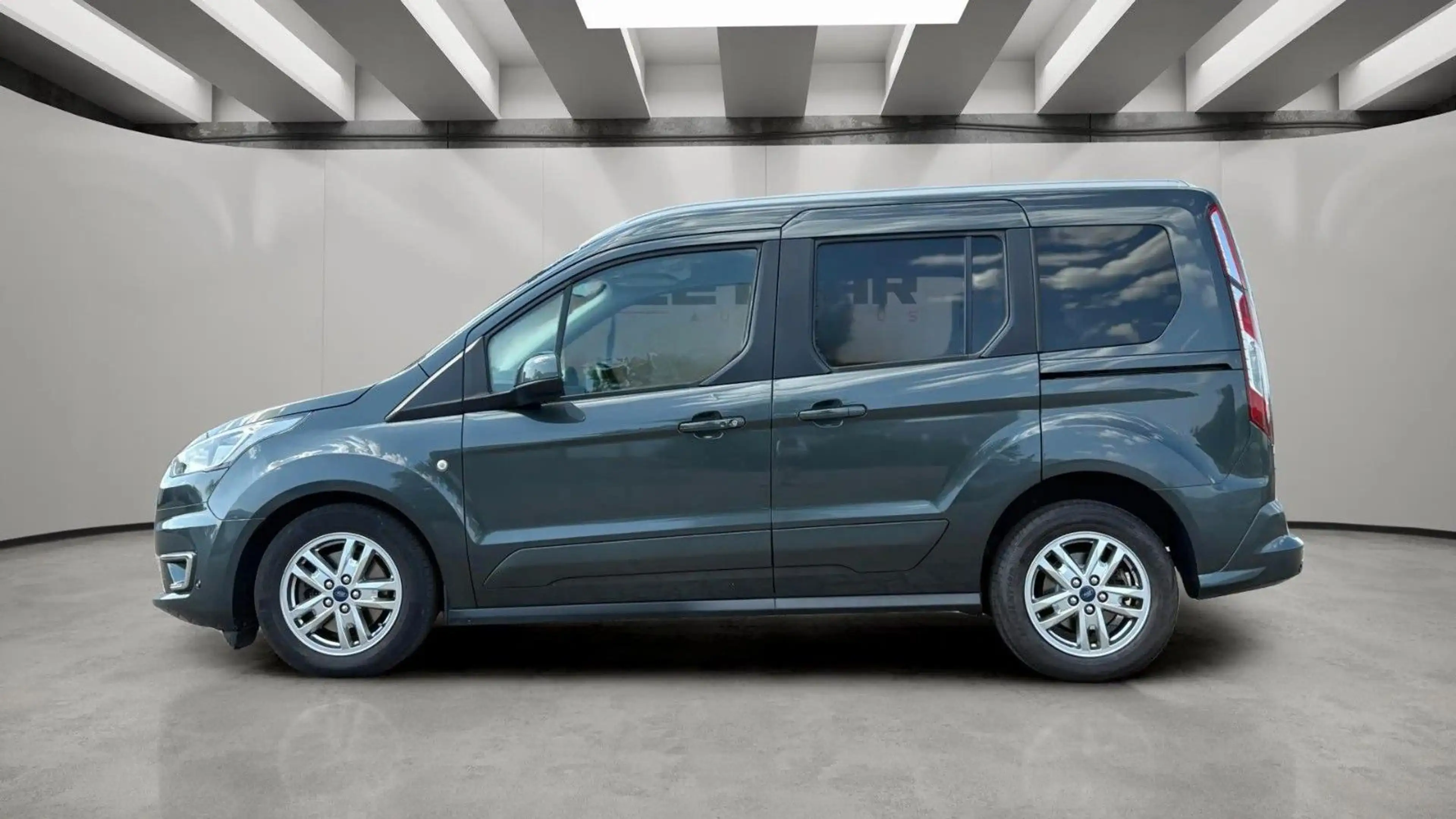 Ford Tourneo Connect Titanium Pano Nav Spur Shz Keyle — photo 4